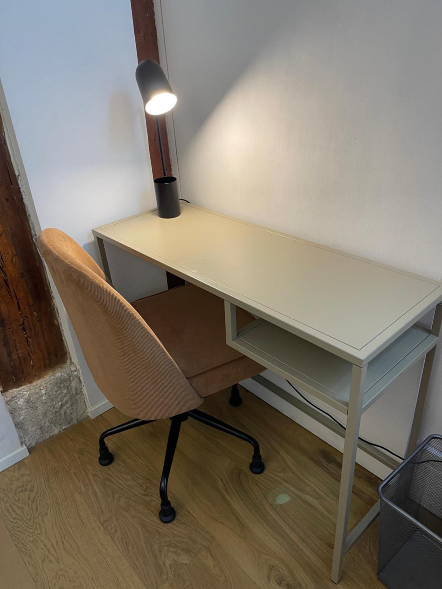 Estudio En Madrid Luaran gambar